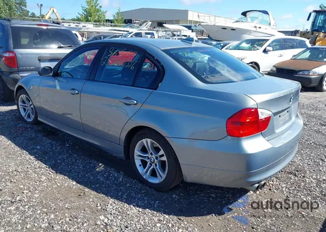 2008 BMW 328Xi z USA, uszkodzony, nr VIN WBAVC735X8KP38821